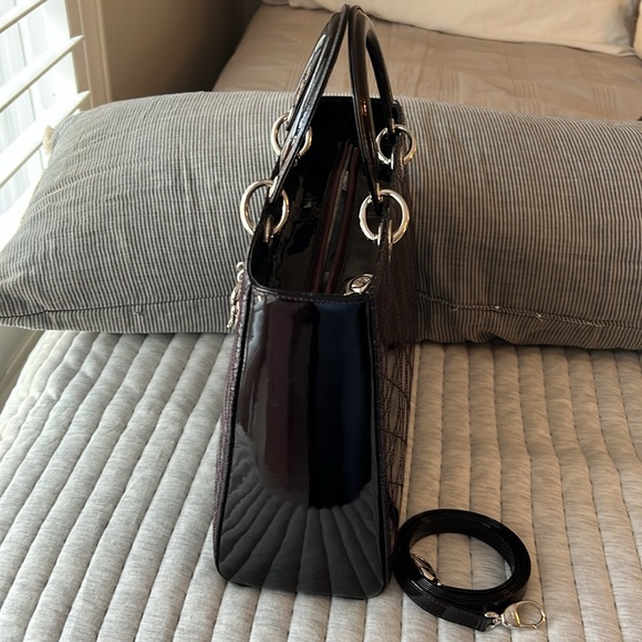 Lady Dior Patent Leather Cannage Large with Strap - Picture 8 of 12